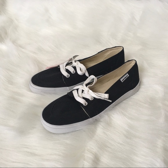 airwalk boat shoes